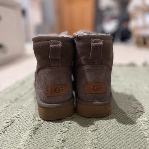Womens mini UGG